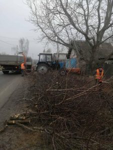 КП "Горянин" розпочав розчистку узбіч сільських доріг