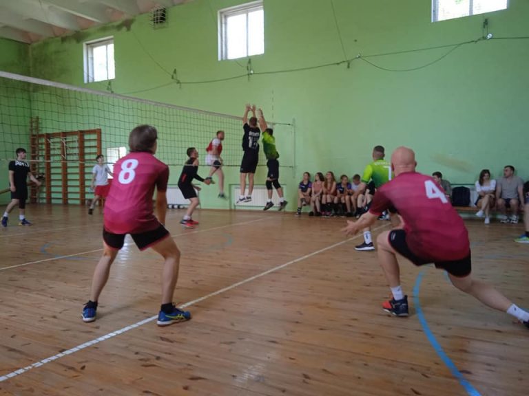 Товариська зустріч збірних волейбольних команд Гірської ТГ та села Мирне