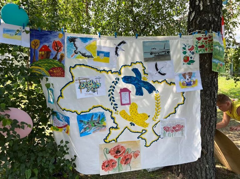 Для дітей та дорослих в Горі провели спортивно-патріотичний захід присвячений Дню Державності України