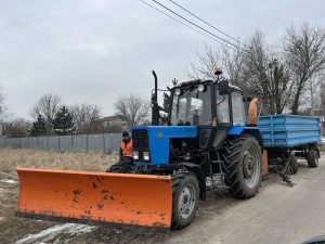 КП “Горянин” розпочав розчистку узбіч сільських доріг