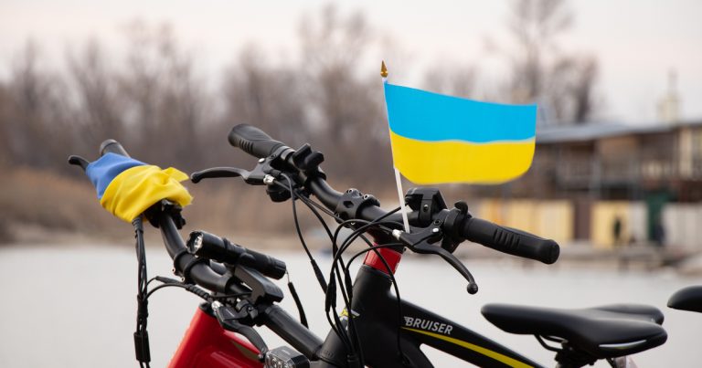 23.08.2023 року о 09.30 запрошуємо на традиційний велопробіг з прапорами присвячений Дню Державного прапора України!