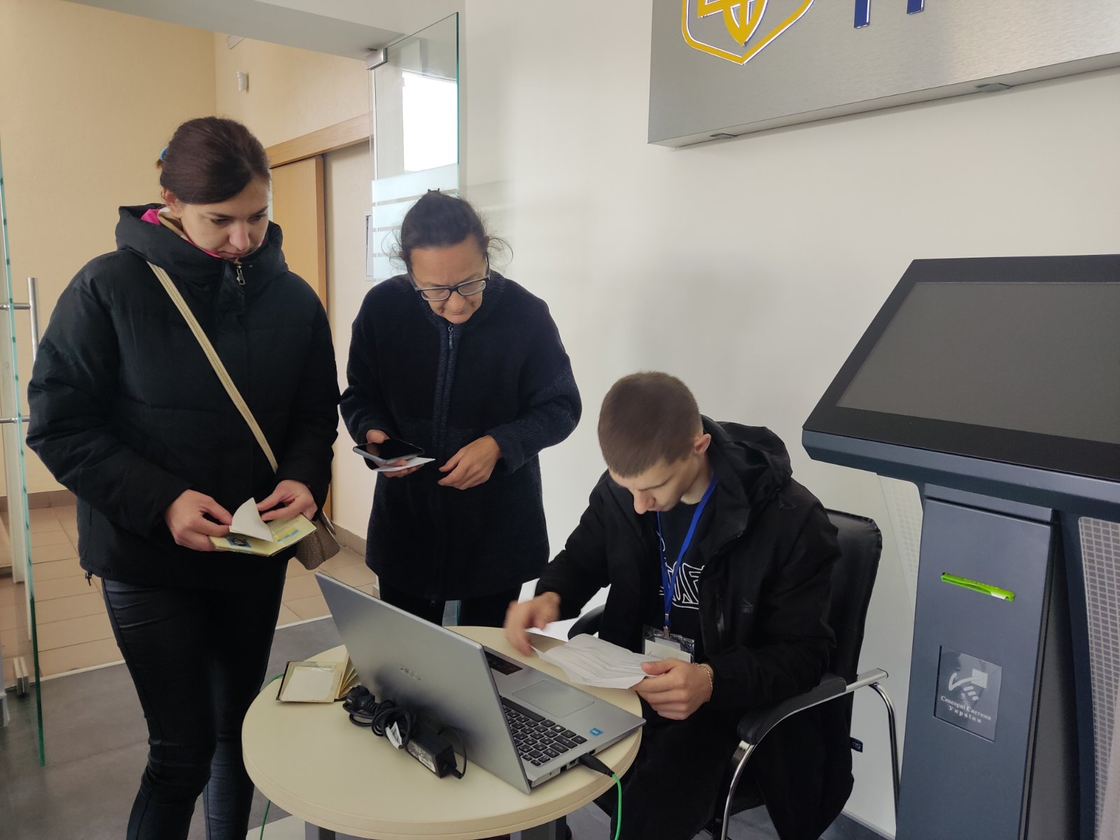 ВПО з Луганщини отримали гуманітарну допомогу