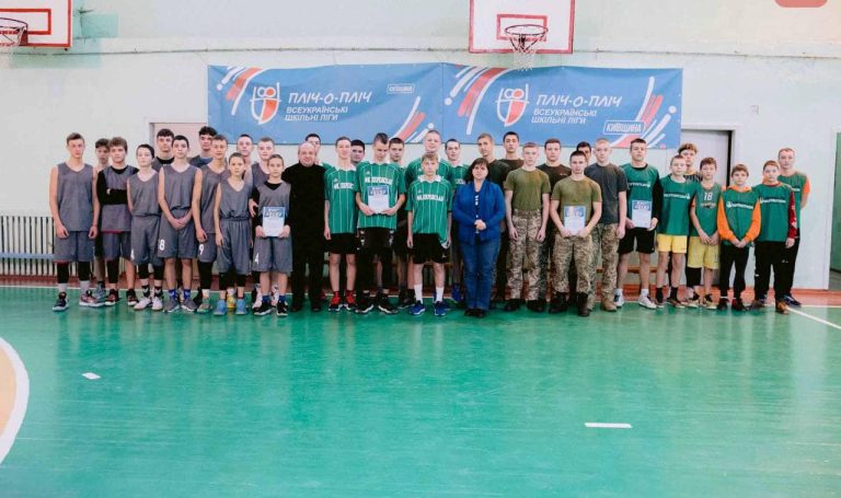 У Переяславській громаді продовжується боротьба за першість в шкільних лігах пліч-о-пліч
