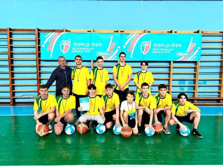 Славутицька громада обрала своїх представників з волейболу в наступному етапі Всеукраїнських шкільних ліг пліч-о-пліч