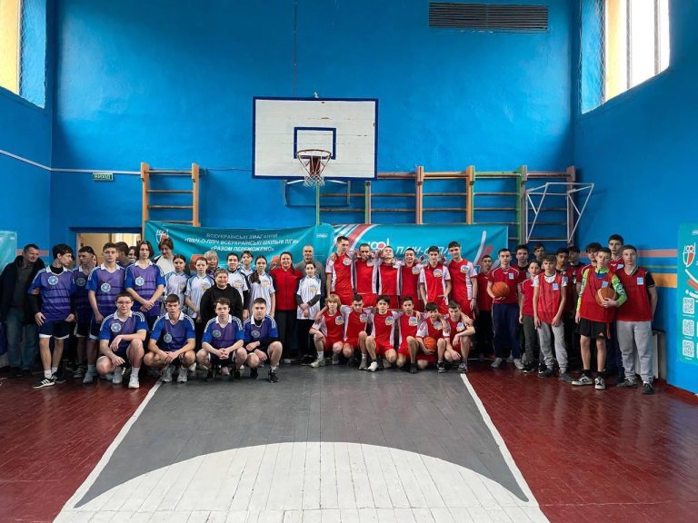 Ржищівська громада визначилась з найсильнішими баскетболістами другого етапу Всеукраїнських шкільних ліг пліч-о-пліч