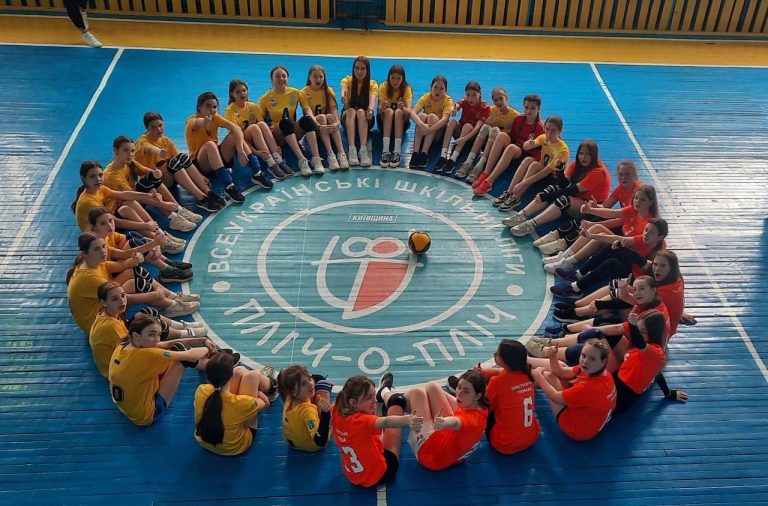 Півфінальні матчі з волейболу відбулися у Бориспільському районі в третьому етапі Всеукраїнських шкільних ліг пліч-о-пліч