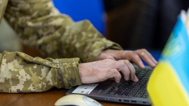 Вища освіта для ветеранів, членів їх сімей та інших категорій громадян на спеціальних умовах, зокрема з використанням ваучера