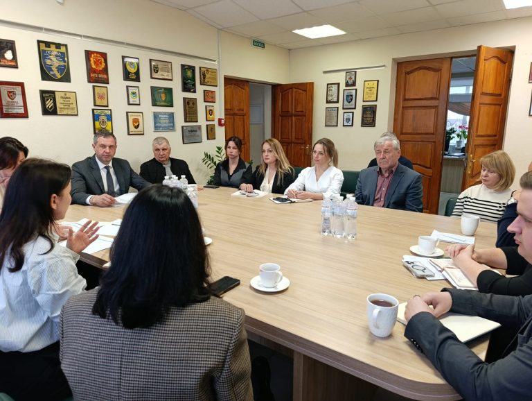 Наша громада бере участь в проєкті, який стосується підготовки до надзвичайних ситуацій у сфері водопостачання, санітарії та гігієни.