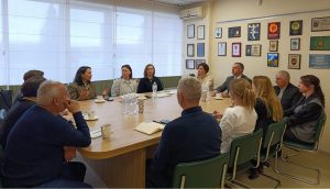 Наша громада бере участь в проєкті, який стосується підготовки до надзвичайних ситуацій у сфері водопостачання, санітарії та гігієни.