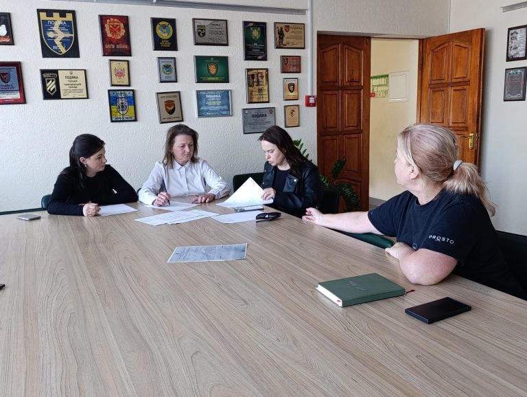 15 квітня 2026 року в адміністративному приміщенні Гірської сільської ради відбулося чергове засідання комісії з питань освіти, культури, сім’ї, молоді, спорту, у справах релігії, соціального захисту населення та охорони здоров’я.