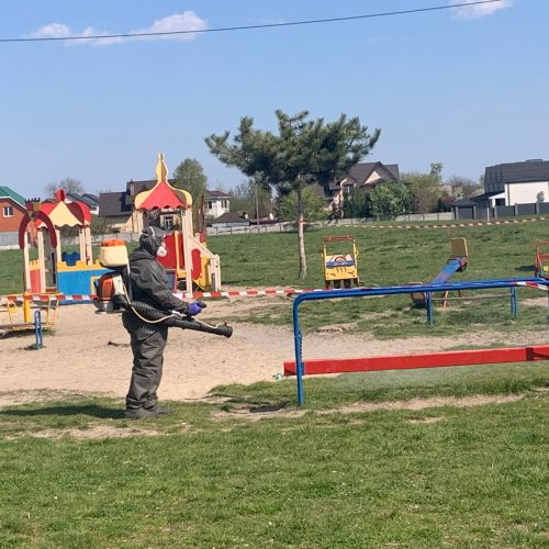 Увага: проведено обробку від кліщів!