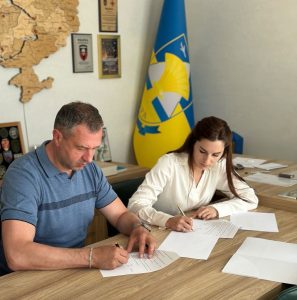 Укладено контракти з переможцями конкурсу на посади директорів ліцеїв громади
