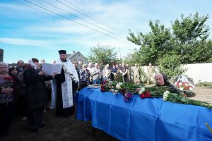 Гірська громада провела в останню земну дорогу свого Героя - Захисника України Юрія Бідненка із села Ревне
