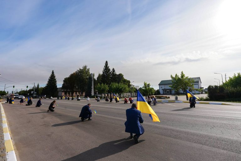 Гірська громада провела в останню земну дорогу свого Героя - Захисника України Юрія Бідненка із села Ревне